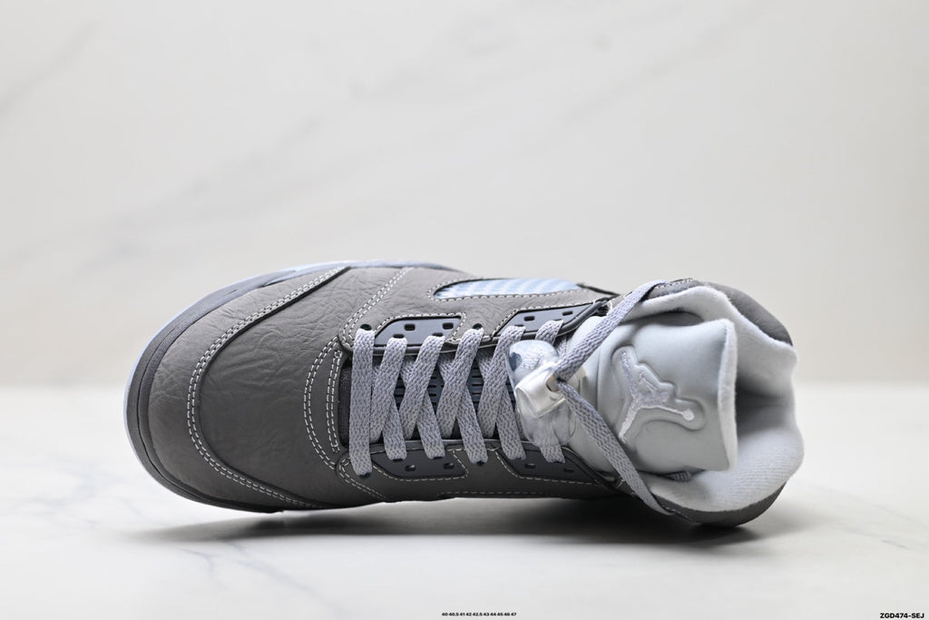 Air Jordan 5 Retro Wolf Grey Metallic Silver Sneakers