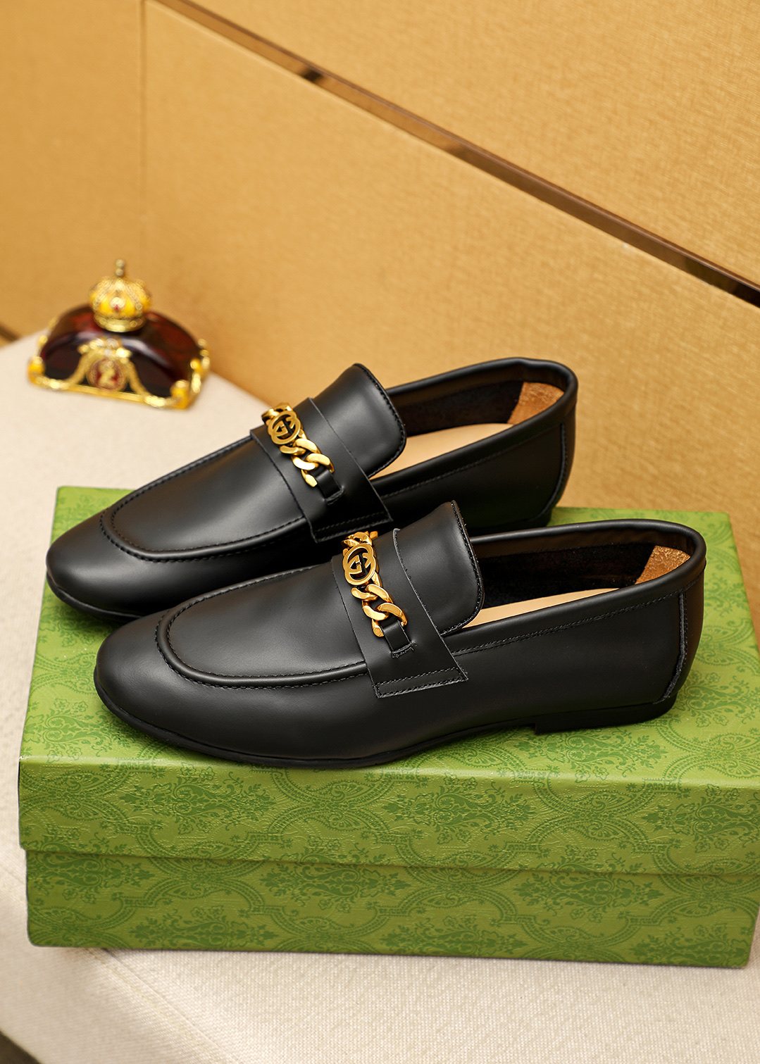 Gucci Leather Chain Loafers