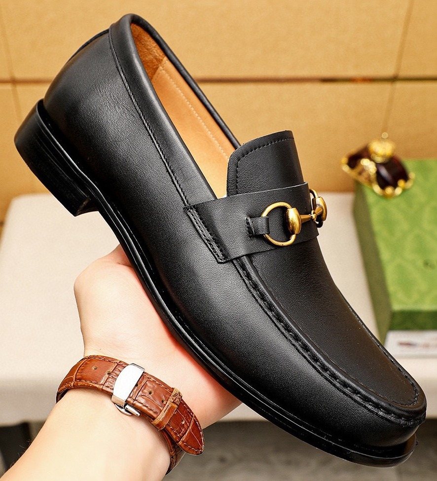 GUCCI Leather Horsebit Loafers